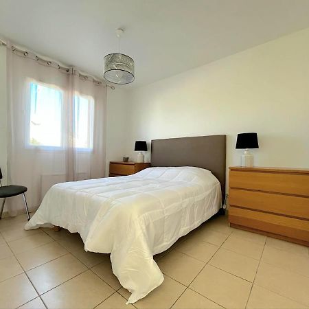 Logement Thermale Et De Tourisme Les Acacias 2 Jonzac Bagian luar foto