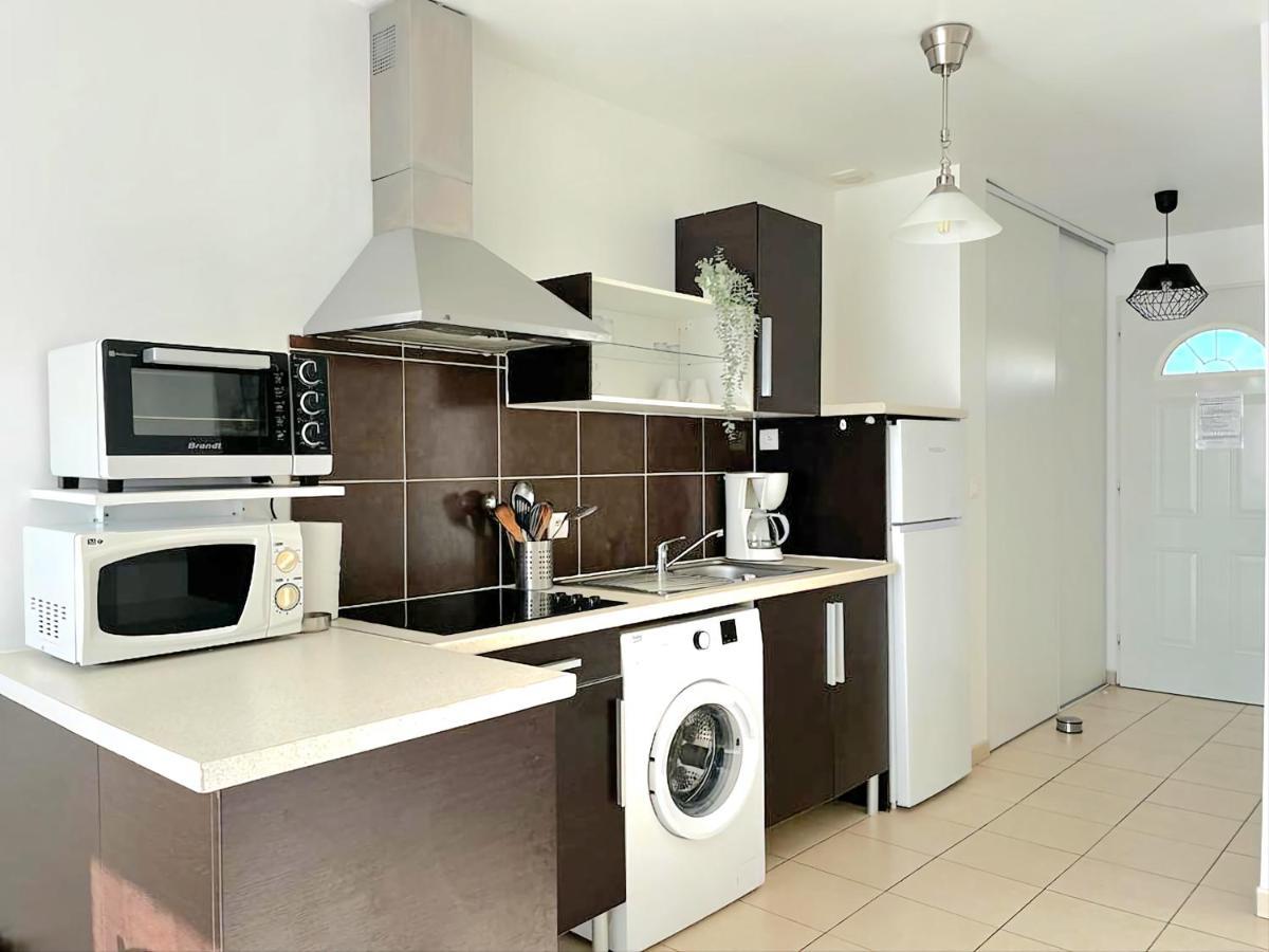 Logement Thermale Et De Tourisme Les Acacias 2 Jonzac Bagian luar foto
