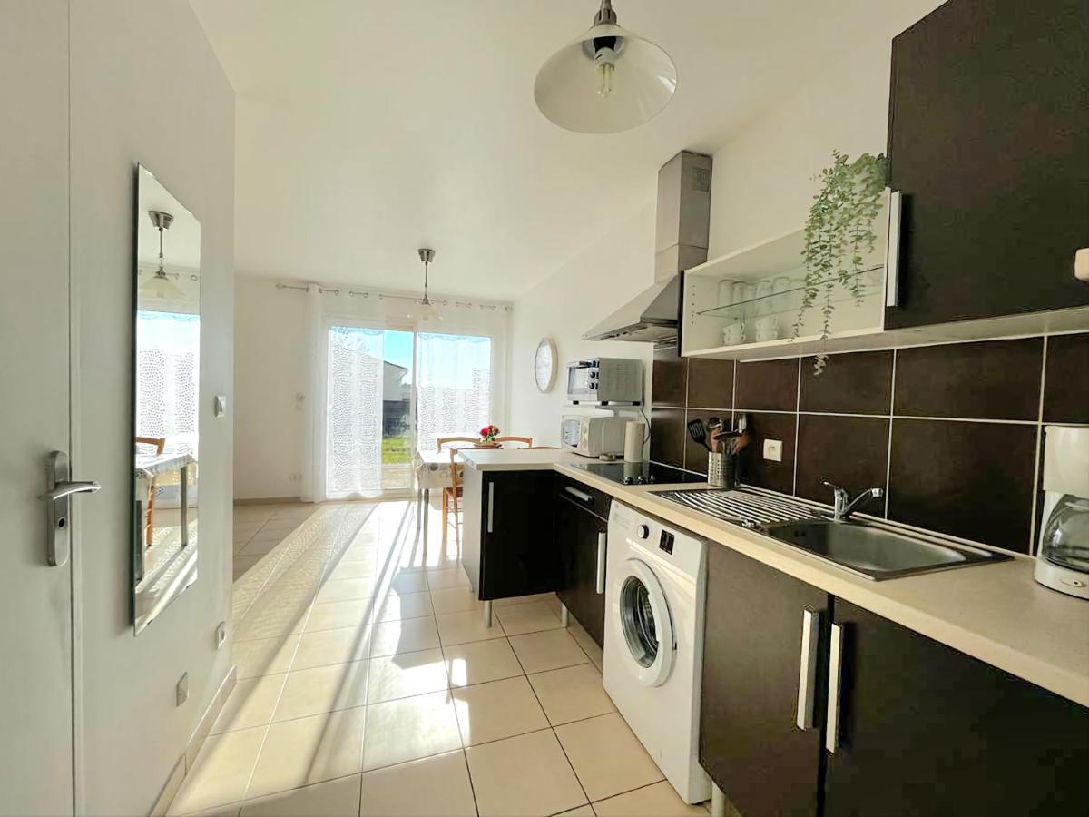 Logement Thermale Et De Tourisme Les Acacias 2 Jonzac Bagian luar foto
