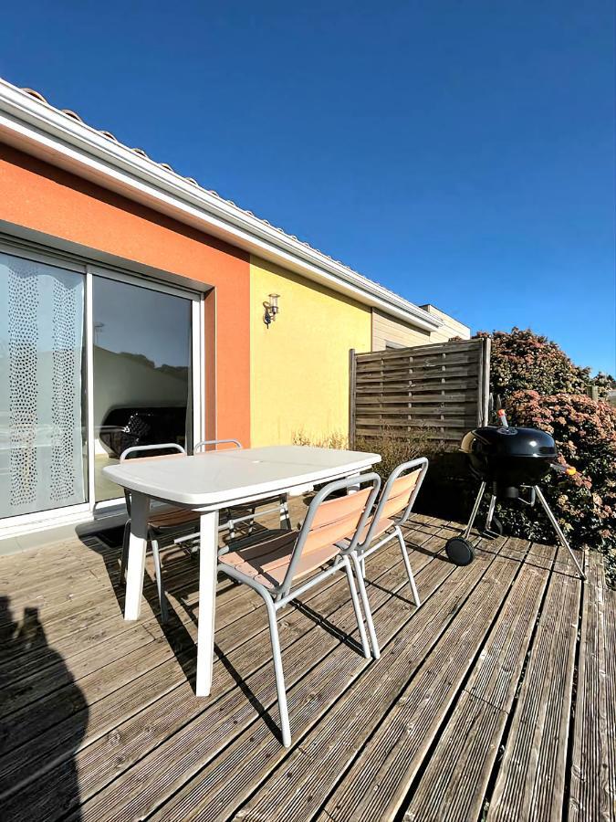 Logement Thermale Et De Tourisme Les Acacias 2 Jonzac Bagian luar foto